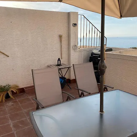 Vistas Al Mar Apartment